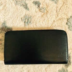 Louis Vuitton Epi Leather Zippy Wallet